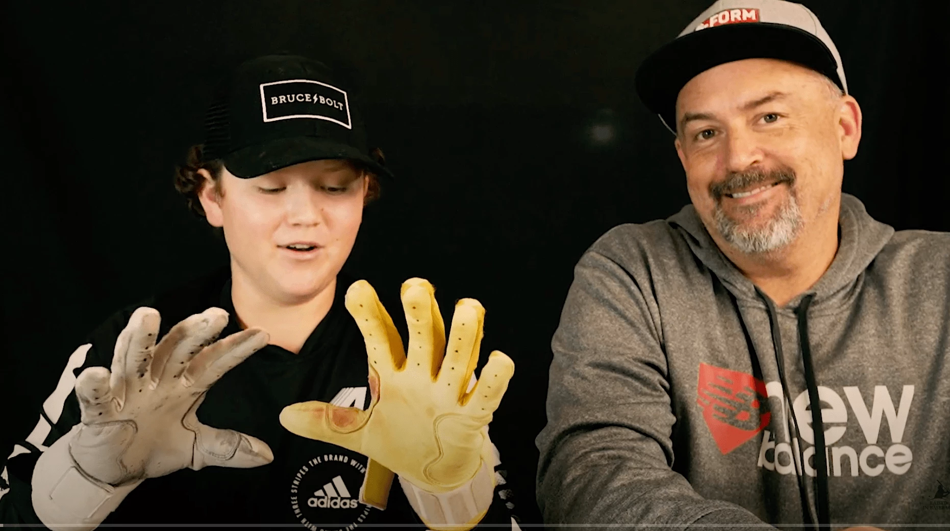 Bruce Bolt PREMIUM PRO Short Cuff Batting Gloves: GREEN 3 Bruce Bolt PREMIUM PRO Short Cuff Batting Gloves: GREEN - Image 3