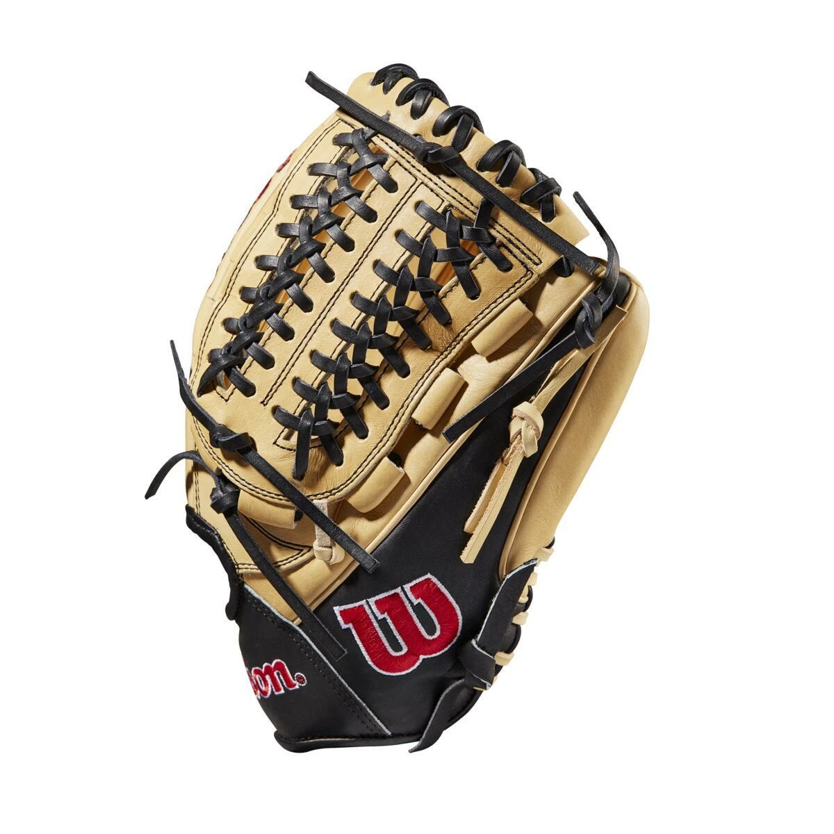 2022 Wilson A2000 D33 11.75" Pitcher's Baseball Glove: WTA20RB22D33 4 2022 Wilson A2000 D33 11.75" Pitcher's Baseball Glove: WTA20RB22D33 - Image 4